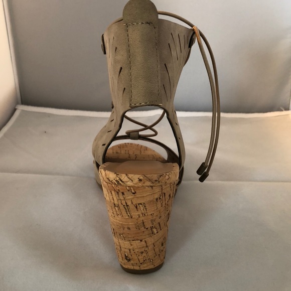 “y not” cork wedge sandals size 8.5 M NIP tan new boho festival - Picture 4 of 8